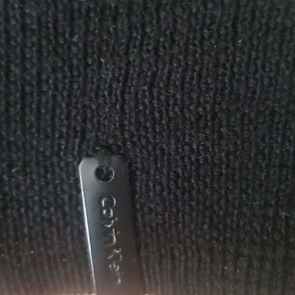 Calvin Klein V neck sweater - Picture 3 of 5